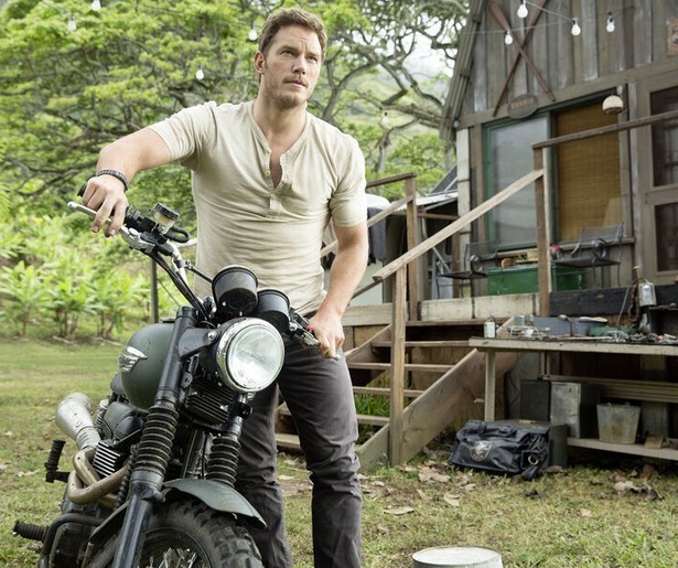 Chris Pratt gaat op dinojacht in spannende avonturenfilm Jurassic World