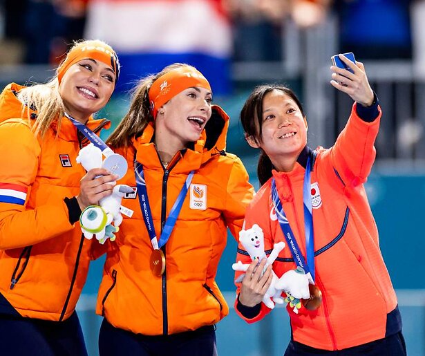 Schaatsers als Femke Kok en Miho Takagi krijgen geen rust en strijden op het WK Sprint & Allround 2026