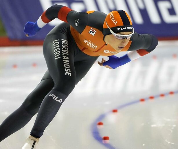 Jutta Leerdam verdedigt haar wereldtitel tijdens het WK sprint en allround in Inzell