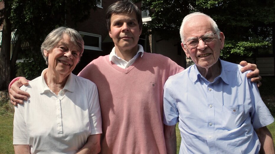 Kees met zijn ouders Henriette en Willem Kees met zijn ouders Henriette en Willem