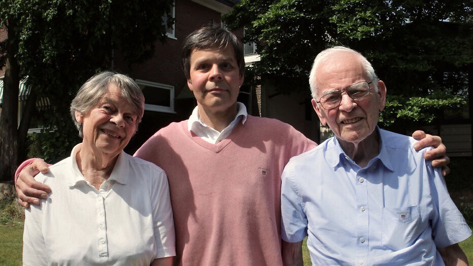 Kees Momma en zijn ouders 