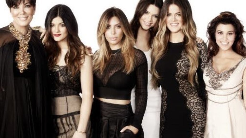 Kassa voor de Kardashians: 100 miljoen dollar voor vier jaar realitysoap Kassa voor de Kardashians: 100 miljoen dollar voor vier jaar realitysoap