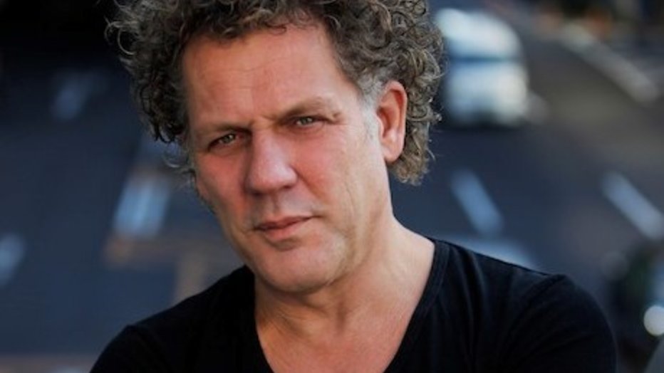 Kees van der Spek presenteert nieuw SBS-programma Moord of Zelfmoord? Kees van der Spek presenteert nieuw SBS-programma Moord of Zelfmoord?