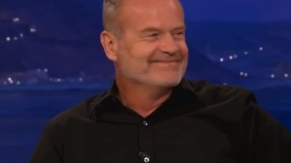 Frasier-acteur Kelsey Grammer op Twitter om grammatica te verbeteren