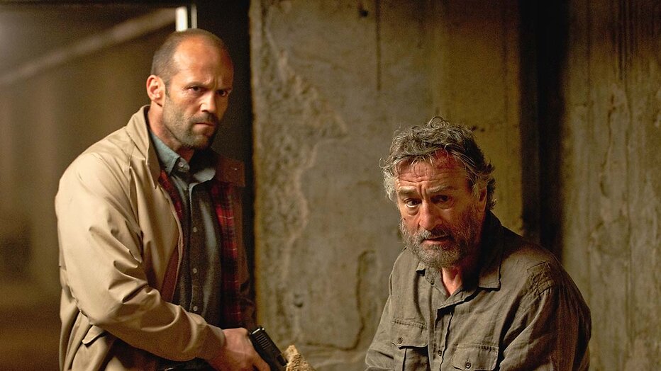 Jason Statham en Robert De Niro in Killer Elite Jason Statham en Robert De Niro in Killer Elite