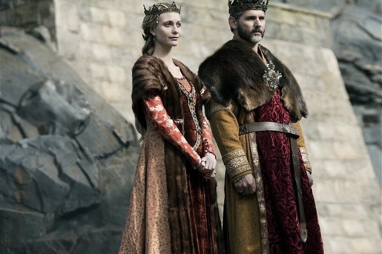 Wordt Charlie Hunnam de koning van Engeland?