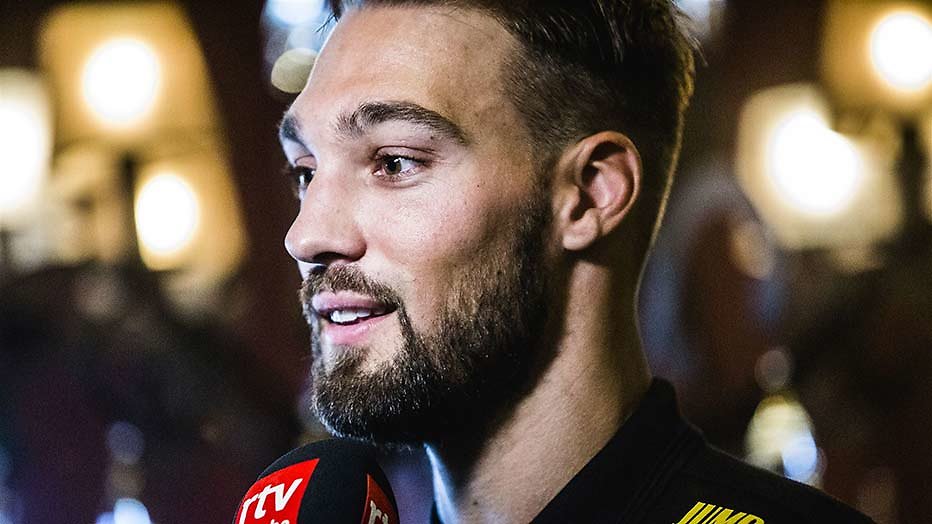 Kjeld Nuis over de eerste worldcup van het seizoen Kjeld Nuis over de eerste worldcup van het seizoen
