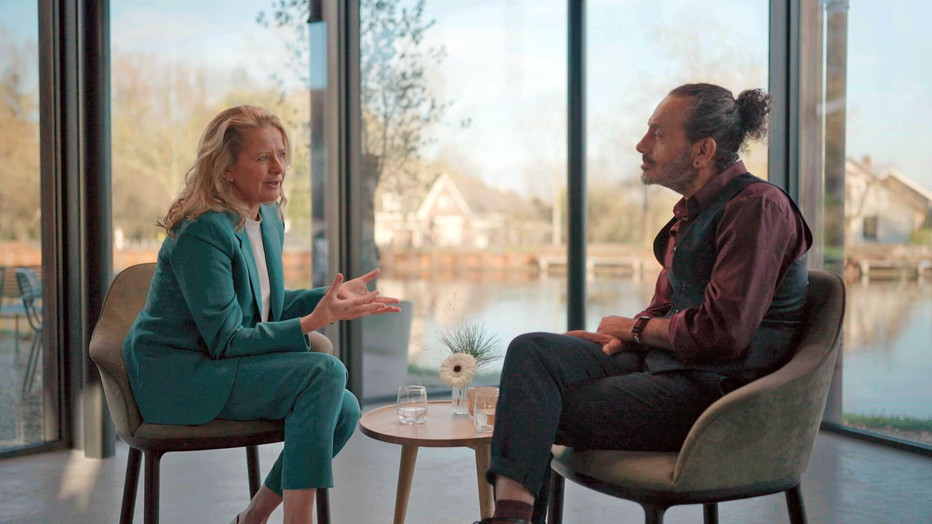 Prinses Mabel en Kefah Allush voor Kefah en de Wijzen