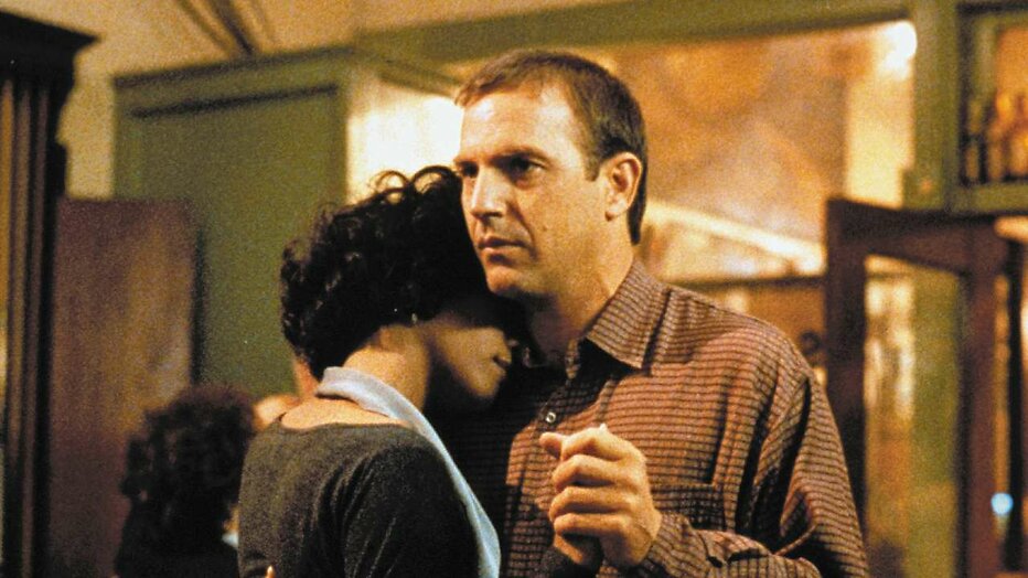 Kevin Costner en Whitney Houston in The Bodyguard