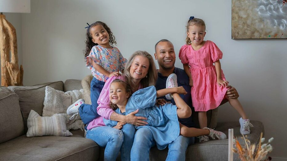 Kevin, Nicole, Mae, Ivy en Nova uit Meer dan Verwacht