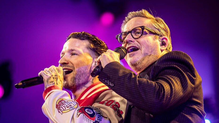 Kraantje Pappie en Guus Meeuwis tijdens De Vrienden van Amstel 2024 Kraantje Pappie en Guus Meeuwis tijdens De Vrienden van Amstel 2024
