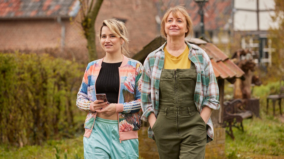Barbara Sloesen en Bianca Krijgsman in Kwestie van Geduld