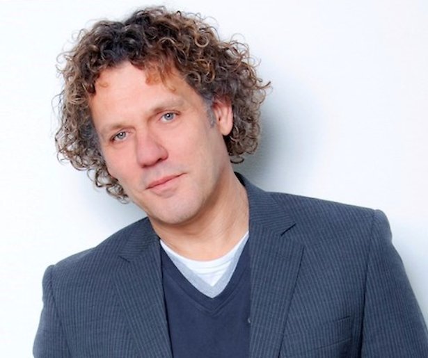 Presentator Kees van der Spek redt Zweedse toerist