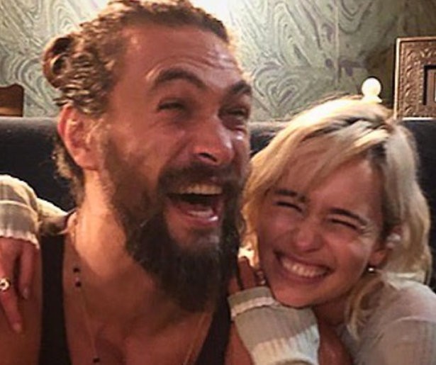 Aanstekelijke reünie van Daenerys en Khal Drogo