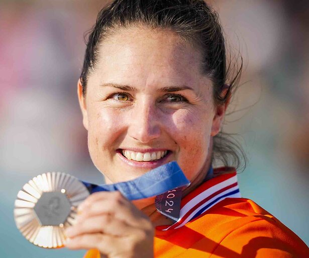 Nederland wint verrassende medailles bij het kitesurfen en baanwielrennen