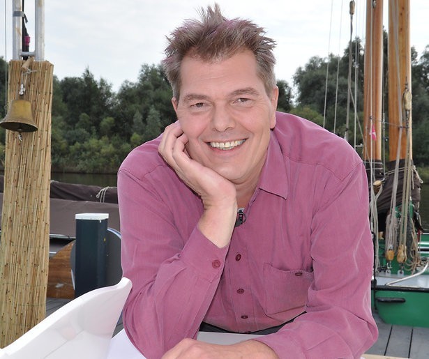 Kijktip: Klaas van Dijk vervang broer in Met het mes op tafel