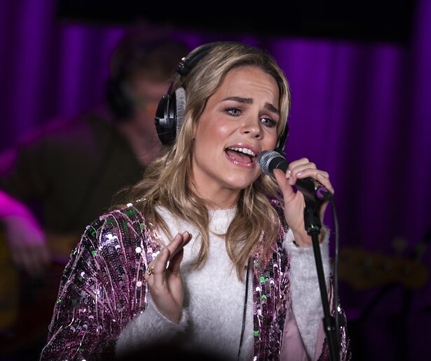 Voormalig K3-lid Klaasje Meijer maakt opwachting in De Verraders