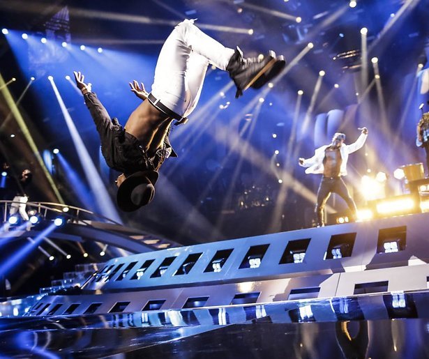 Zien: Het optreden van Waylon op het Songfestival