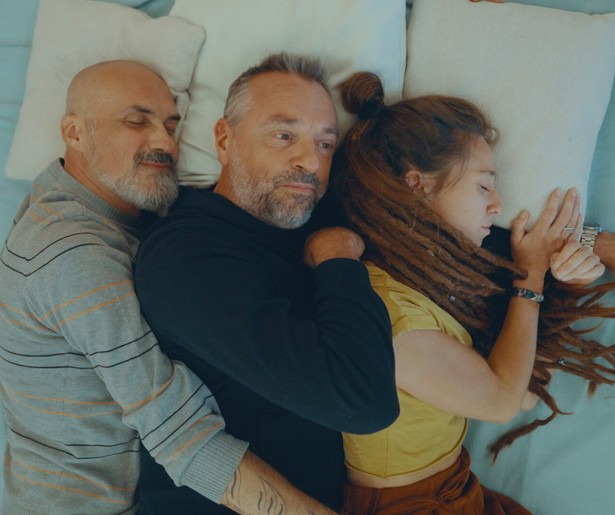 Tom Waes wordt tot tranen geroerd in de voorlaatste aflevering van Kalm Waes