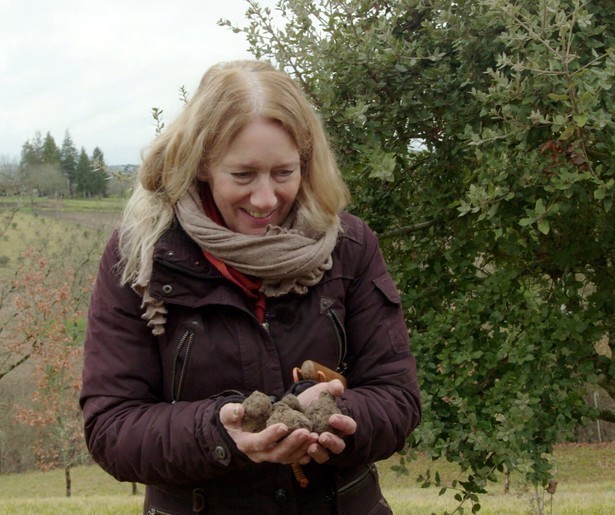 Emmy Postma is weer wekelijks te zien in gloednieuw seizoen Kasteelvrouwe Emmy