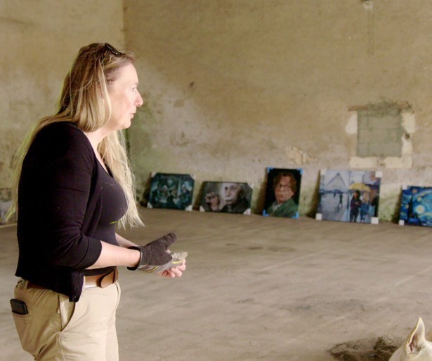 Emmy Postma bereidt zich voor op haar eerste grote expositie in Kasteelvrouwe Emmy