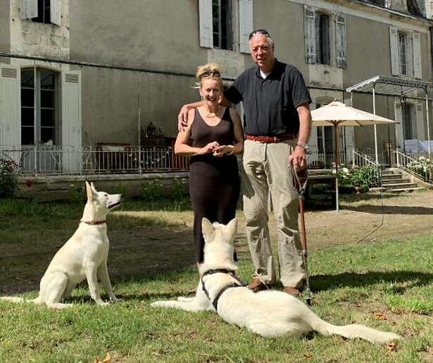 Kasteelvrouwe Emmy krijgt haar eigen realityshow: 'Jan Slagter heeft ons overgehaald'