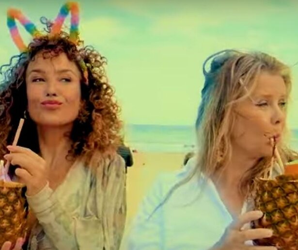 Katja en Babette: eerst optreden in Even Tot Hier, nu een zomerhit?