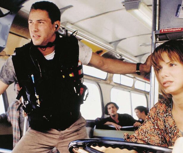 Sandra Bullock trotseert de snelweg in Speed