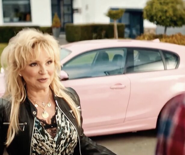 Videoland deelt trailer Kees Flodder vol bekende gezichten