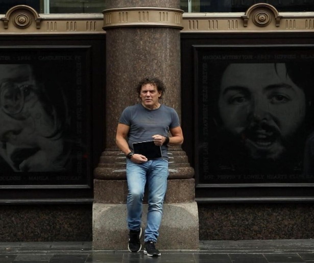 Kees van der Spek springt in de bres voor Petra