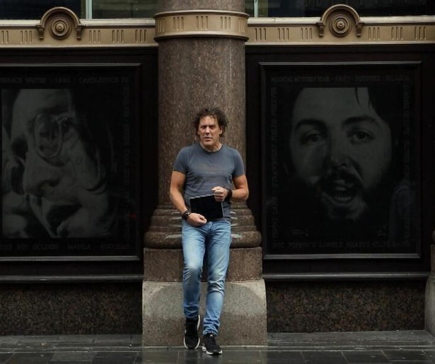 Van der Spek gaat weer op pad in nieuw seizoen Kees van der Spek: Oplichters Aangepakt