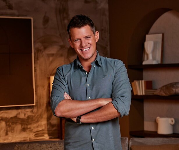 Kees Tol is terug met een kersvers seizoen van VTwonen Weer Verliefd op je Huis op SBS6