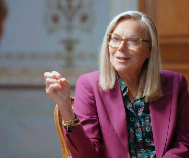 Kefah Allush gaat in gesprek met Sigrid Kaag in Kefah en de Wijzen