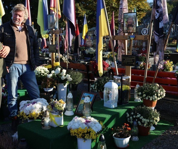 Arjan Lock reist opnieuw af naar Oekraïne voor bijzondere en gevoelige gesprekken in Kerst onder Vuur