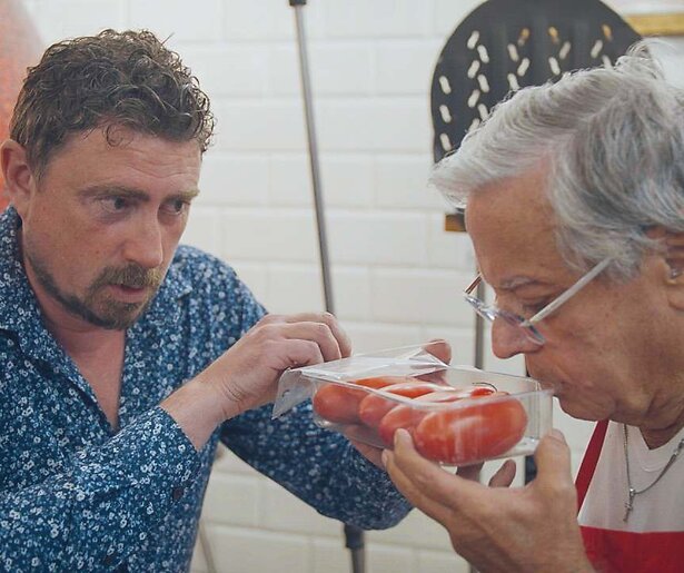 Keuringsdienst van Waarde ontrafelt het mysterie van merguez en chipolata