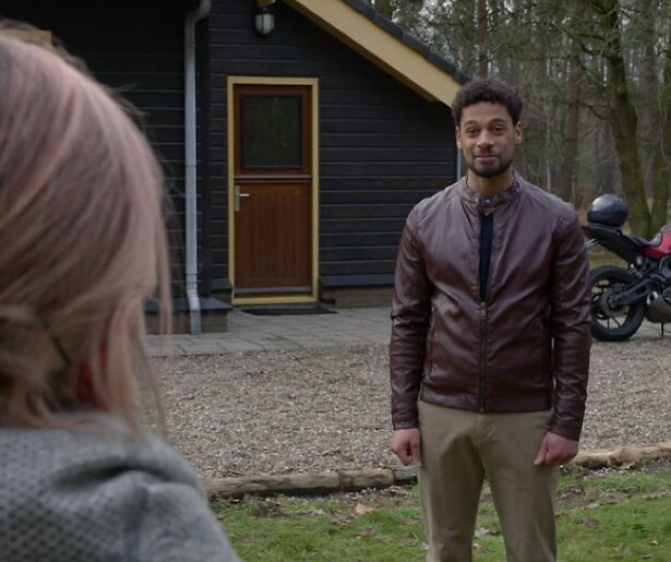 Kiefer Zwart neemt afscheid van rol dokter Roman in GTST