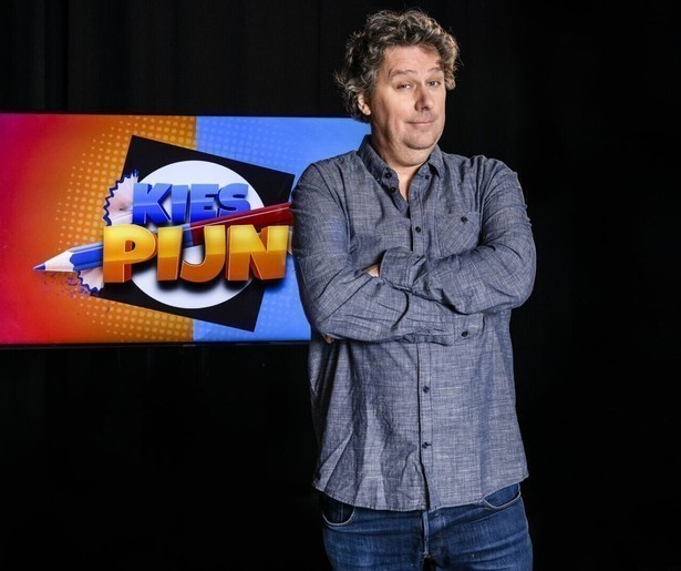 Diederik Ebbinge loodst iedereen door de Tweede Kamerverkiezingen in nieuw seizoen Kiespijn