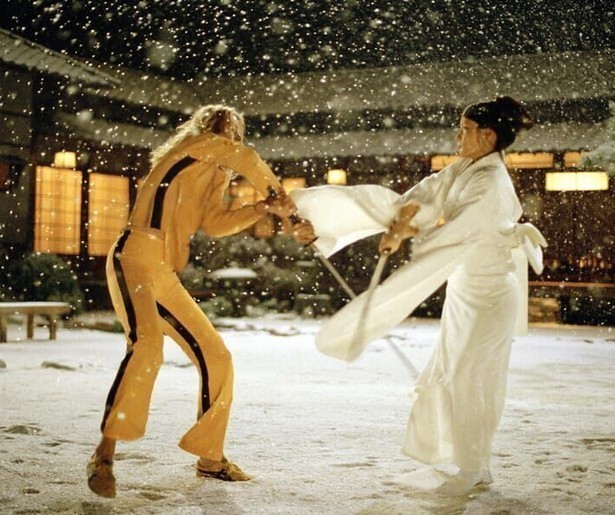 Uma Thurman wil bloed zien in de actiefilm Kill Bill: Vol 1.