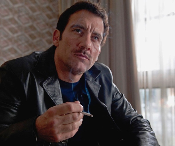 Jason Statham redt Robert De Niro in Killer Elite