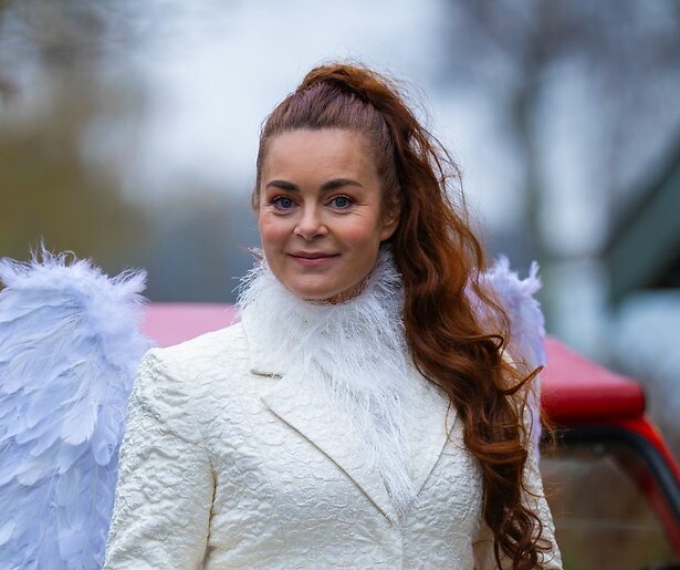 Kim-Lian van der Meij speelt aartsengel Gabriël in De Kerststal van Nederland: 'Bijzonder'