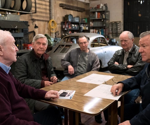 Michael Caine rooft juwelen in Britse misdaadfilm King of Thieves