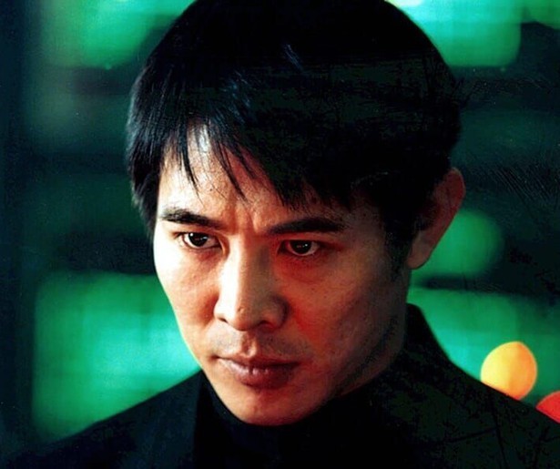 Jet Li moet zijn Franse collega's een handje helpen in Kiss of the Dragon