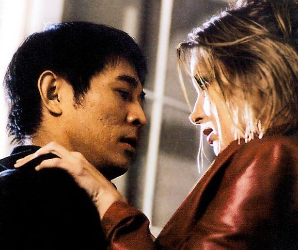 Jet Li vecht onverzettelijk in de actieknaller Kiss of the Dragon