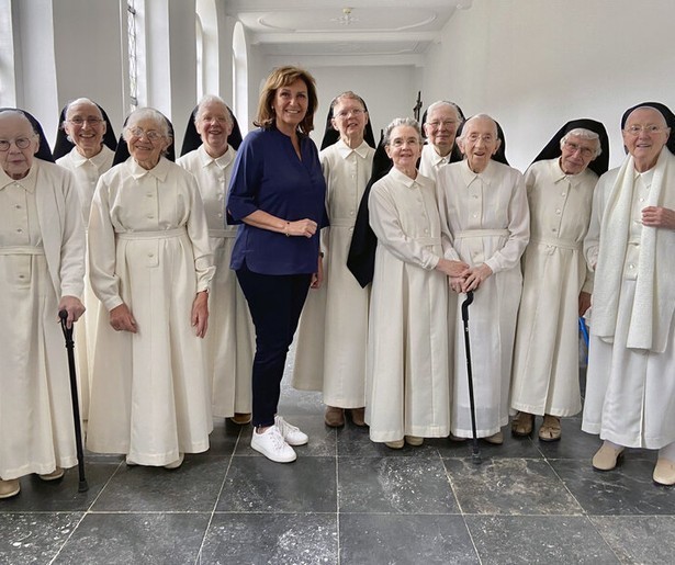 Astrid Joosten trapt nieuwe reeks Kloostergasten af in Oosterhout