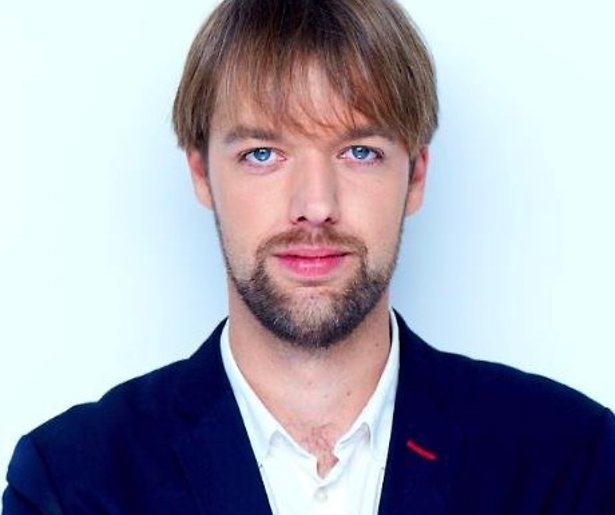 Olaf Koens doet DWDD dunnetjes over in Zondag met Lubach