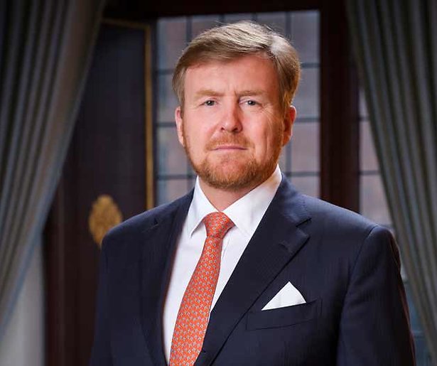 Koning Willem-Alexander spreekt het land toe in tv-speech