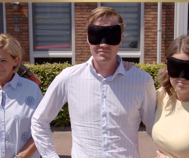 Caroline Tensen helpt Kim en Wilko bij hun zoektocht naar een woning in Kopen zonder Kijken