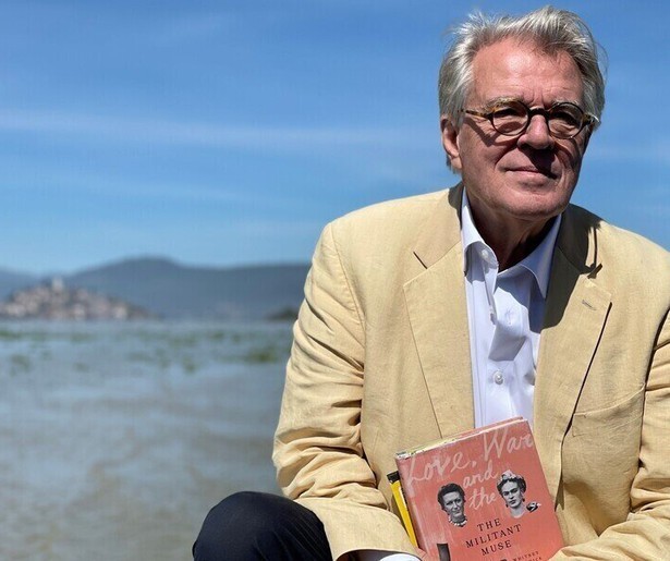 In Krabbé zoekt Kahlo is Jeroen beland in de jeugdjaren van Frida