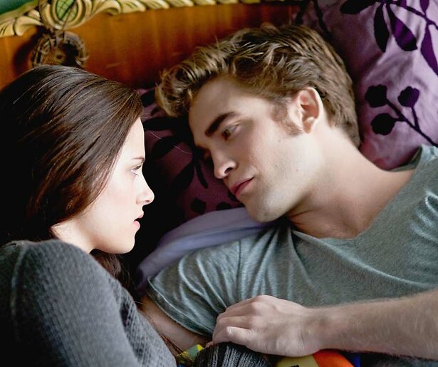 Taylor Lautner en Robert Pattinson strijden verder om het hart van Kristen Stewart in The Twilight Saga: Eclipse