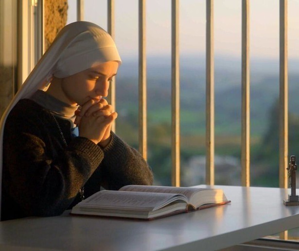 Kruispunt gaat op bezoek bij de Blauwe Zusters in Italië